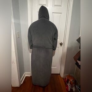 Men's Gray Robe